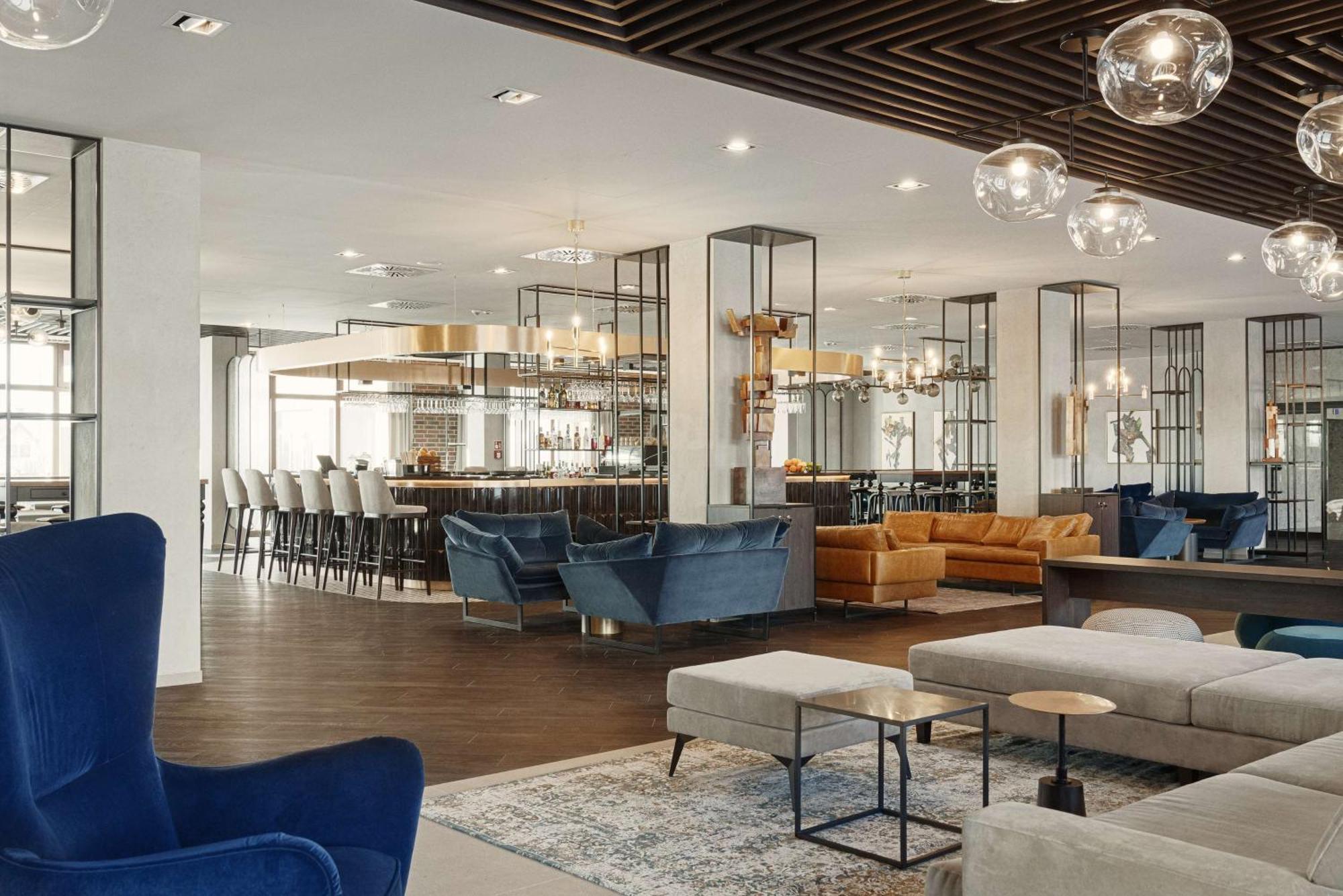 Radisson Blu Resort & Conference Center, Ostroda Mazury Luaran gambar The lounge at the airport